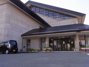 久々野体育館